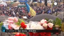 Ukrainians pay tribute to fallen 'heroes'