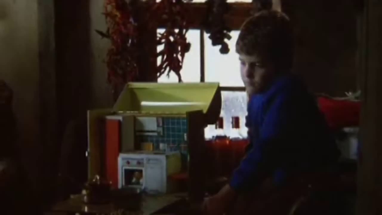 Baharat, tarçın ve buse - Dilek Koç [Μπαχάρι, κανέλλα και φιλί]