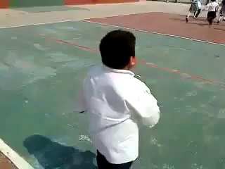 Fat children cheating during a race : so so funny!