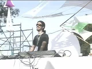 Bizarre contact live Mexico 17/12/05