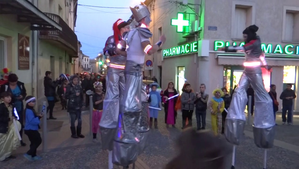 DESNOS MICHEL PRESENTE A BESSAN LE CARNAVAL 2014 N2