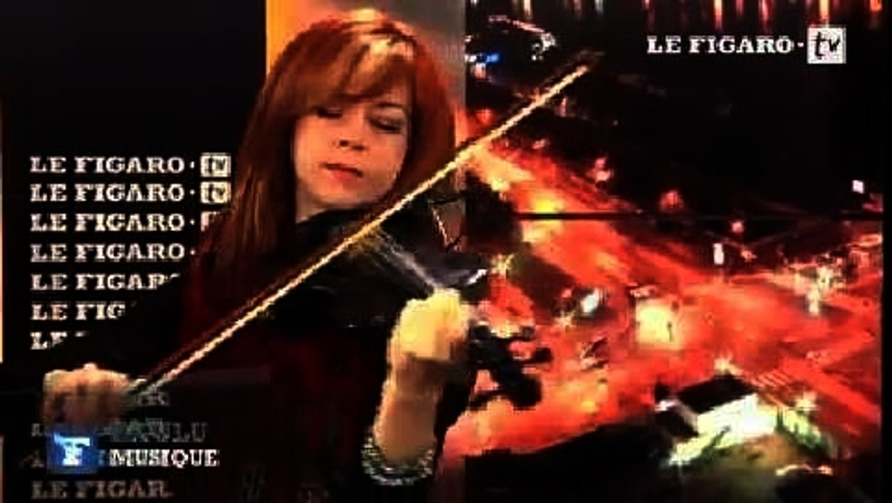 Lindsey Stirling performs "Crystallize" at Le Figaro