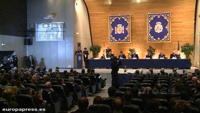 PP y PSOE se reprochan actitud sobre verificadores