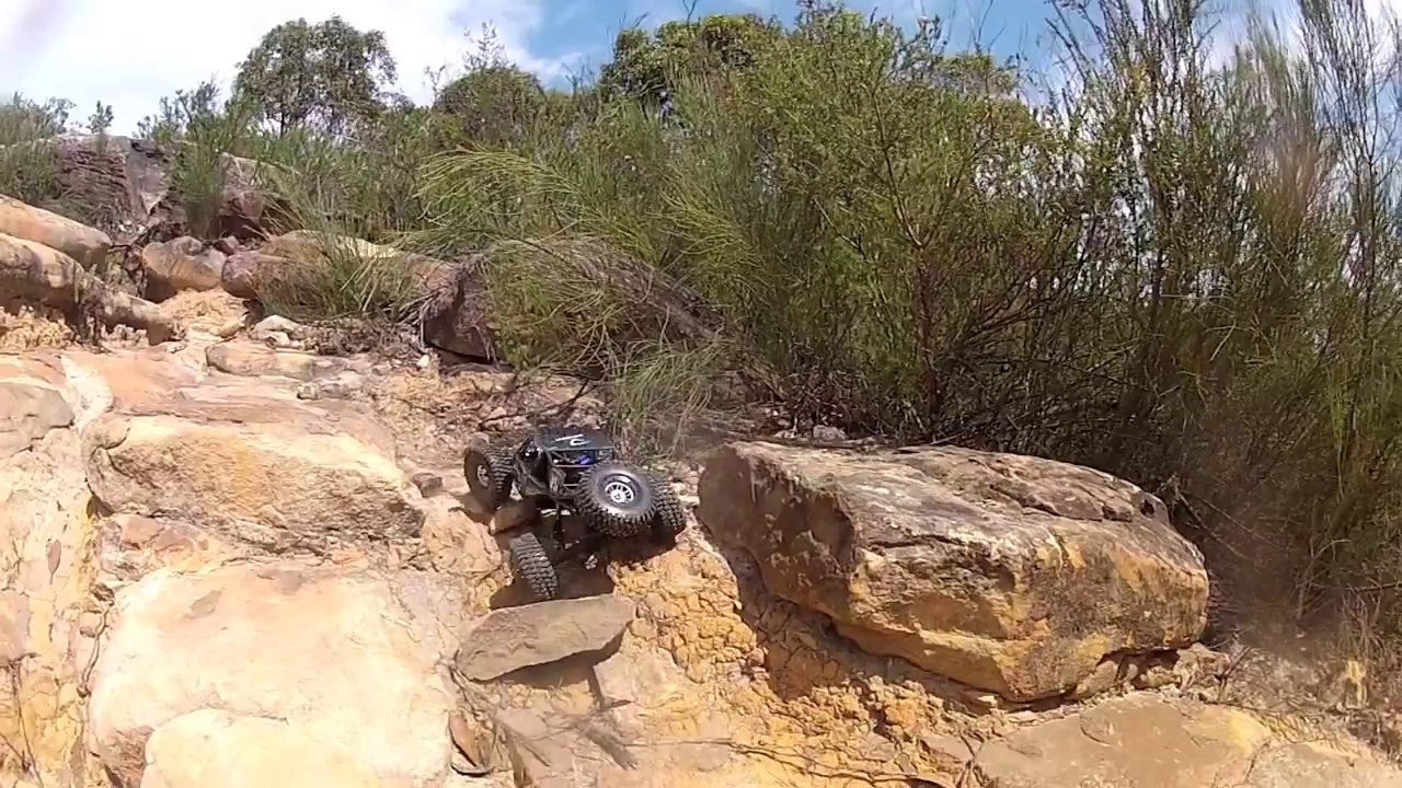 JRC Productions - Vaterra RC Twin Hammers 1.9 Rock Racer Running Video!