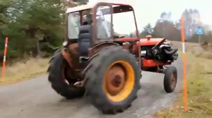 Crazy Tractor Drifting