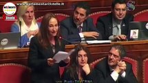 Paola Taverna (M5S) rottama in diretta Matteo Renzi - MoVimento 5 Stelle
