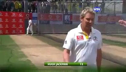 The Video Loo - Hugh Jackman﻿ (Wolverine of X-Men) batting against Shane Warne