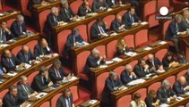 Senato, sì alla fiducia al governo Renzi: ''Serve coraggio