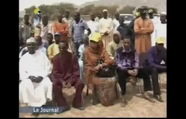 LE GRIOT HASSANA 44 CHANTE PRIVELIGIE DEBY PLUS QUE  SON CRÉATEUR COMME S'IL DISAIT "KOUN  FA YA KOUN "