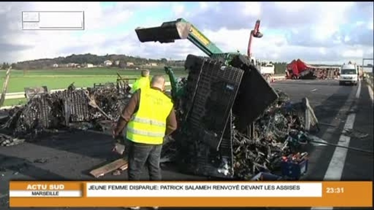 Un poids lourd se couche sur l'A9