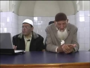 Can a Syed (Sayyid) gives Zakaah (Zakat) to another Syed  - Mufti Ishaq r.a