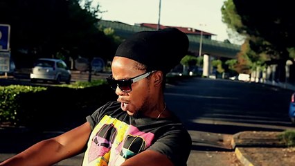 Yaggy di lion _Zoo_ clip officiel 2013 - YouTube