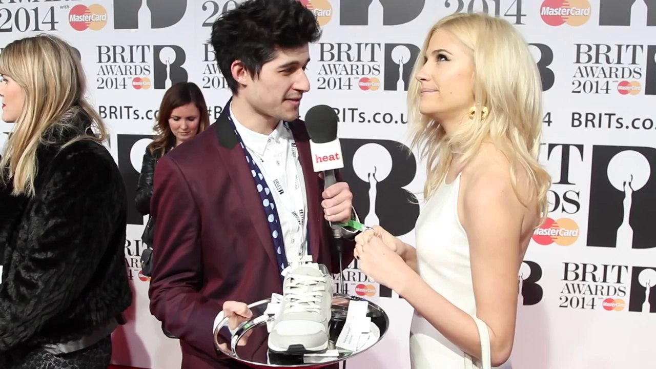 Pixie Lott reveals her sex education at the Brit Awards 2014 Trainer of Truth