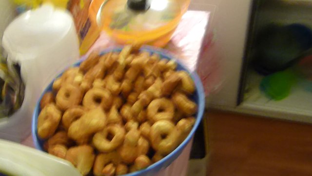 Dahira d'Angers 2013: les préparatifs des gâteaux.