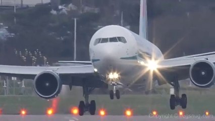 L'atterrissage effrayant d'un Boeing 767 en Angleterre