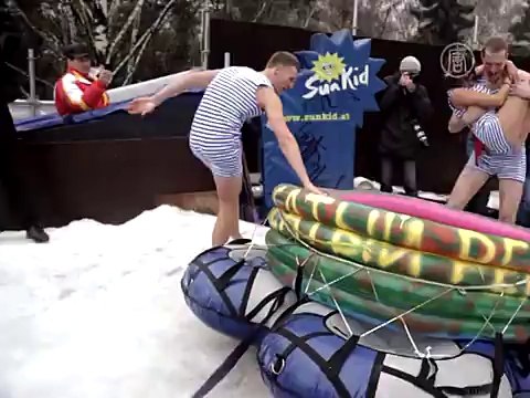 Фестиваль боевых саней прошёл в Москве