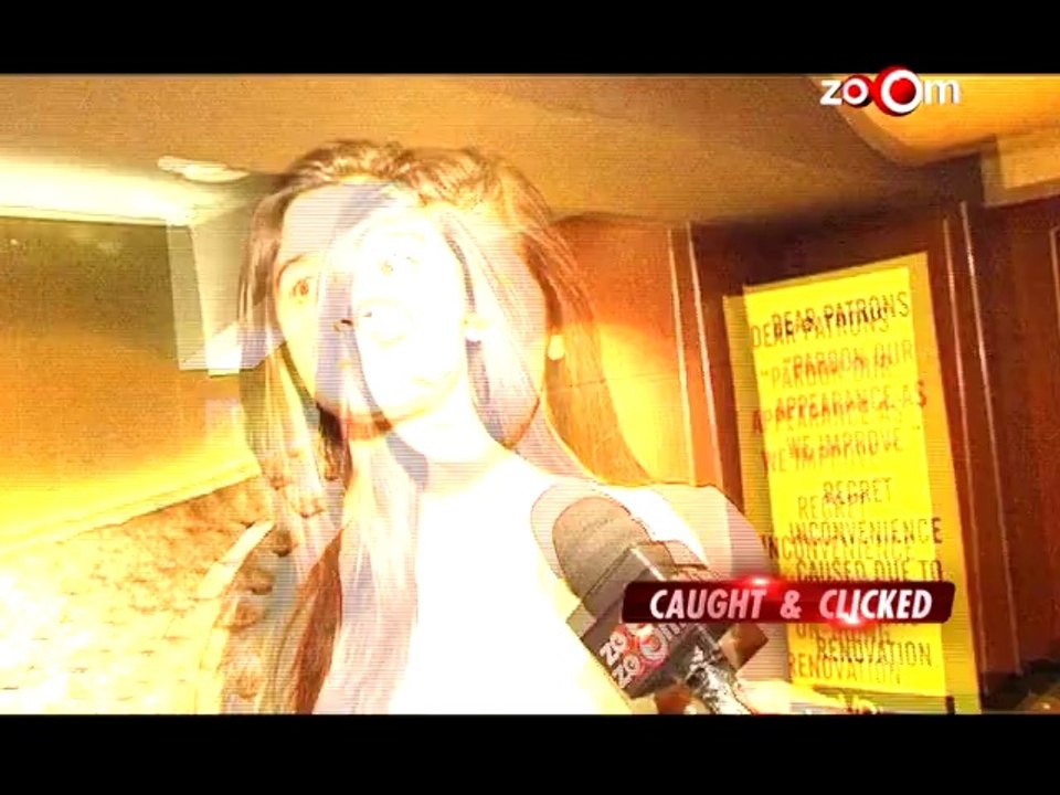 Highway | Alia Bhatt, Imtiaz Ali, Mukesh Bhatt visit a theatre to see public reaction for the movie