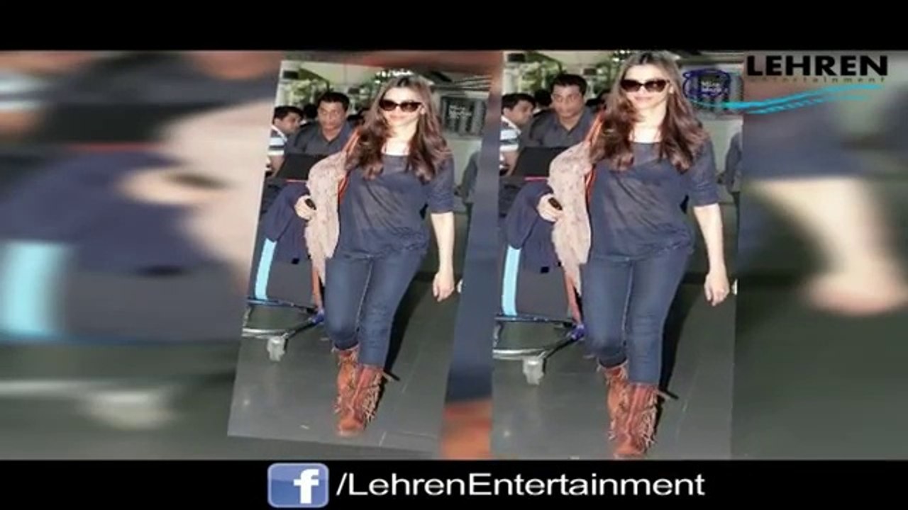 Deepika Padukone's EXPOSES her BRA