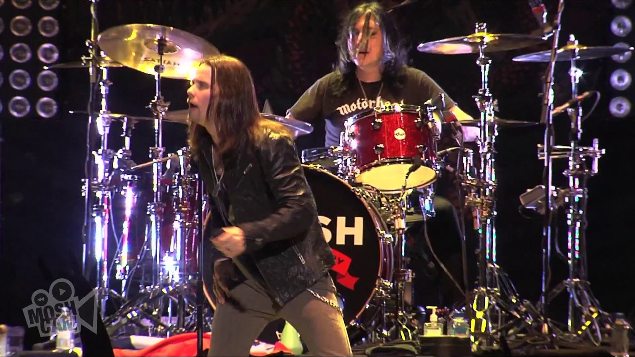 Slash ft. Myles Kennedy The Conspirators - My Michelle (Live In Sydney)
