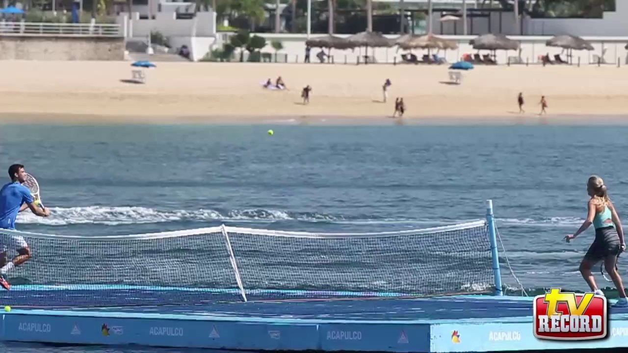 Eugenie Bouchard et Dimitrov jouent sur... la mer !