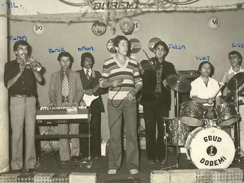 CEM KARACA-OBUR DÜNYA