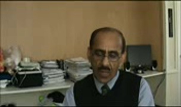 Ehsan Sehgal reading his poetry.