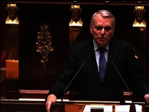 Centrafrique: Ayrault demande aux députés d'autoriser la prolongation l'intervention française - 25/02