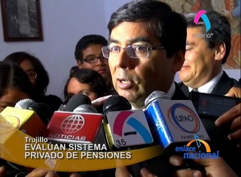 Llegó el congresista Jaime Delgado para abordar el tema del Sistema Privado de Pensiones junto a los representantes de la Superintendencia de Banca y Seguros, SBS.