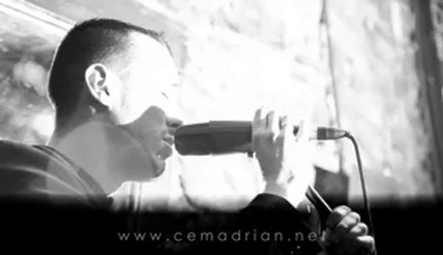 Cem Adrian - Aşk Bu Gece Şehri Terk Etti