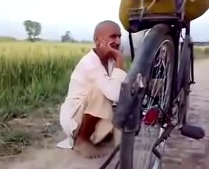 teri dunya sy dor by old pakistani man