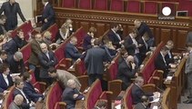 El Parlamento ucraniano quiere llevar a Yanukóvich ante la justicia internacional