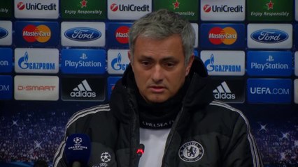 Mourinho: "Fue una conversación, Etoo no está enfandado"