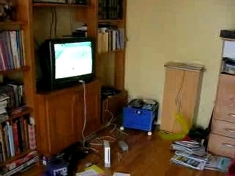 ma ptite soeur joue a la wii