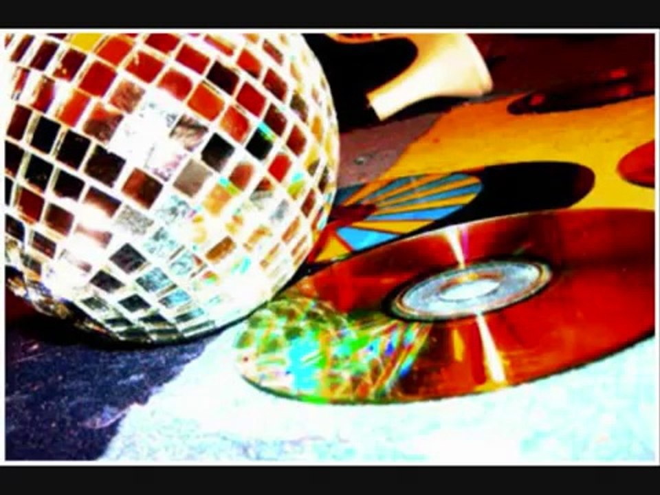 ST Connection aka Simone Torosani feat. Sam Wood - Free Up (Vocal Mix)