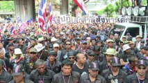 تجدد اطلاق النار في بانكوك ورئيسة الوزراء في شمال تايلاند