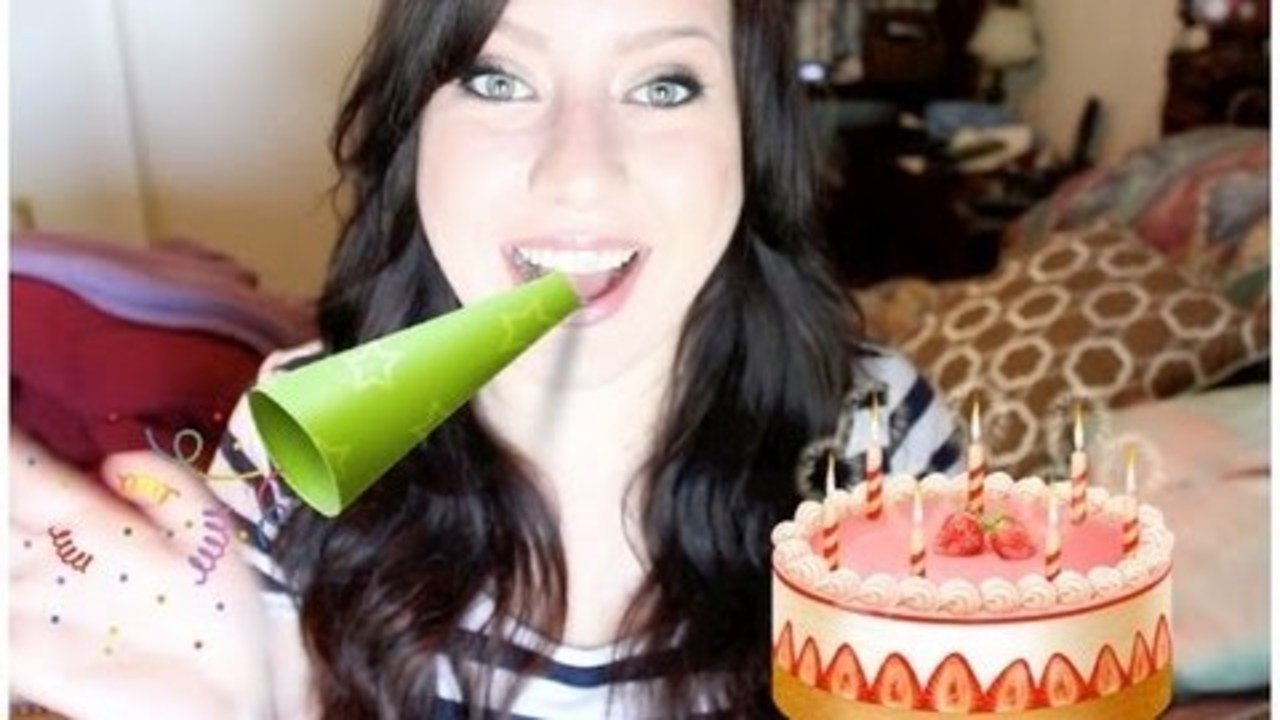 1 Year YouTube Aniversary / Birthday / HAPPINESS! ♡