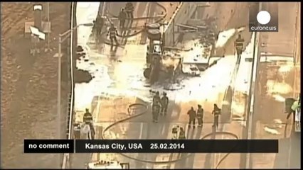 USA: truck driver miraculously survives dramatic crash
