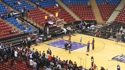 Dwight Howard ridiculise un gamin puis... se fait humilier