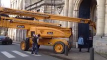 Arras : une grue en panne au palais Saint-Vaast, pagaille en centre-ville