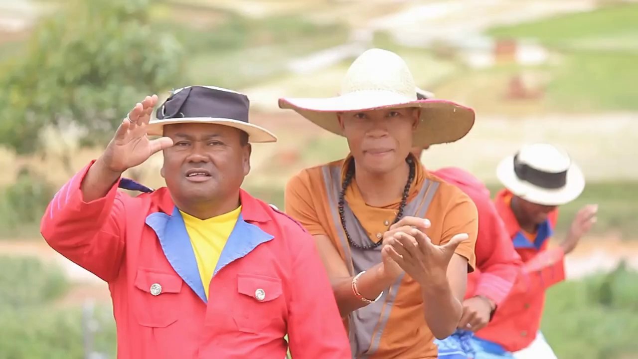 RIGOT  -   Antananarivo  (gasy - malagasy 2014)