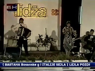 Ceca - Cvetak zanovetak (Prvi nastup)