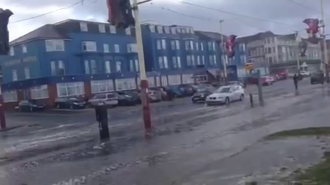 Blackpool seafront high tide storm 3rd January 2014 (Low)