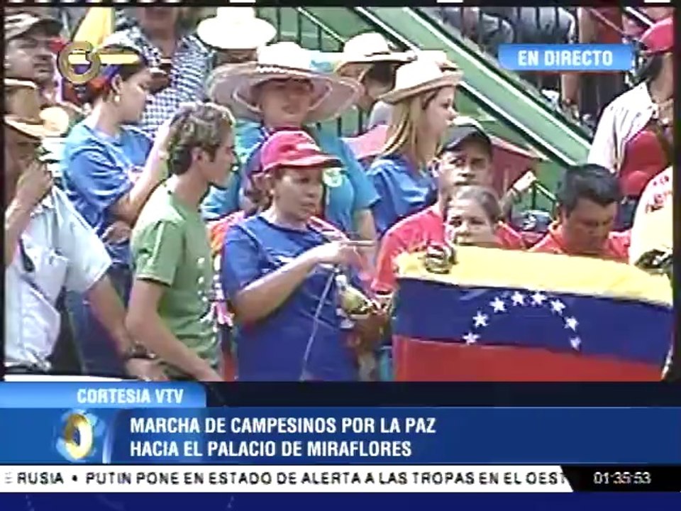 Oficialistas llegan a Miraflores para llevar su "mensaje de paz"