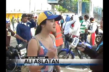 Ali Aslatan: Estamos protestando, ejerciendo nuestro derecho como venezolanos. "Llegaron los guardia y nos tiraron las motos"