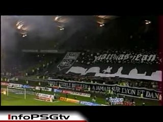 Hommage à des supporters Lyonnais