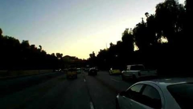 2003 ZX6R Crazy lane splitting (636)