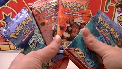 Opening 4 EX Team Magma vs Team Aqua Booster Packs (Great Pulls!)