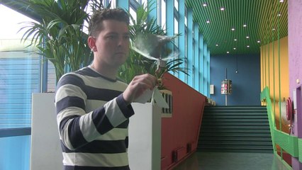 علماء هولنديون يصممون حشرة الكترونية طائرة