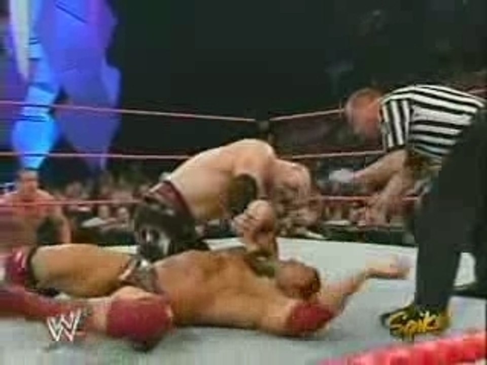 Wwe Raw 2005 - Kane Vs Batista