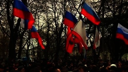 Armed men seize Crimea government HQ in Ukraine